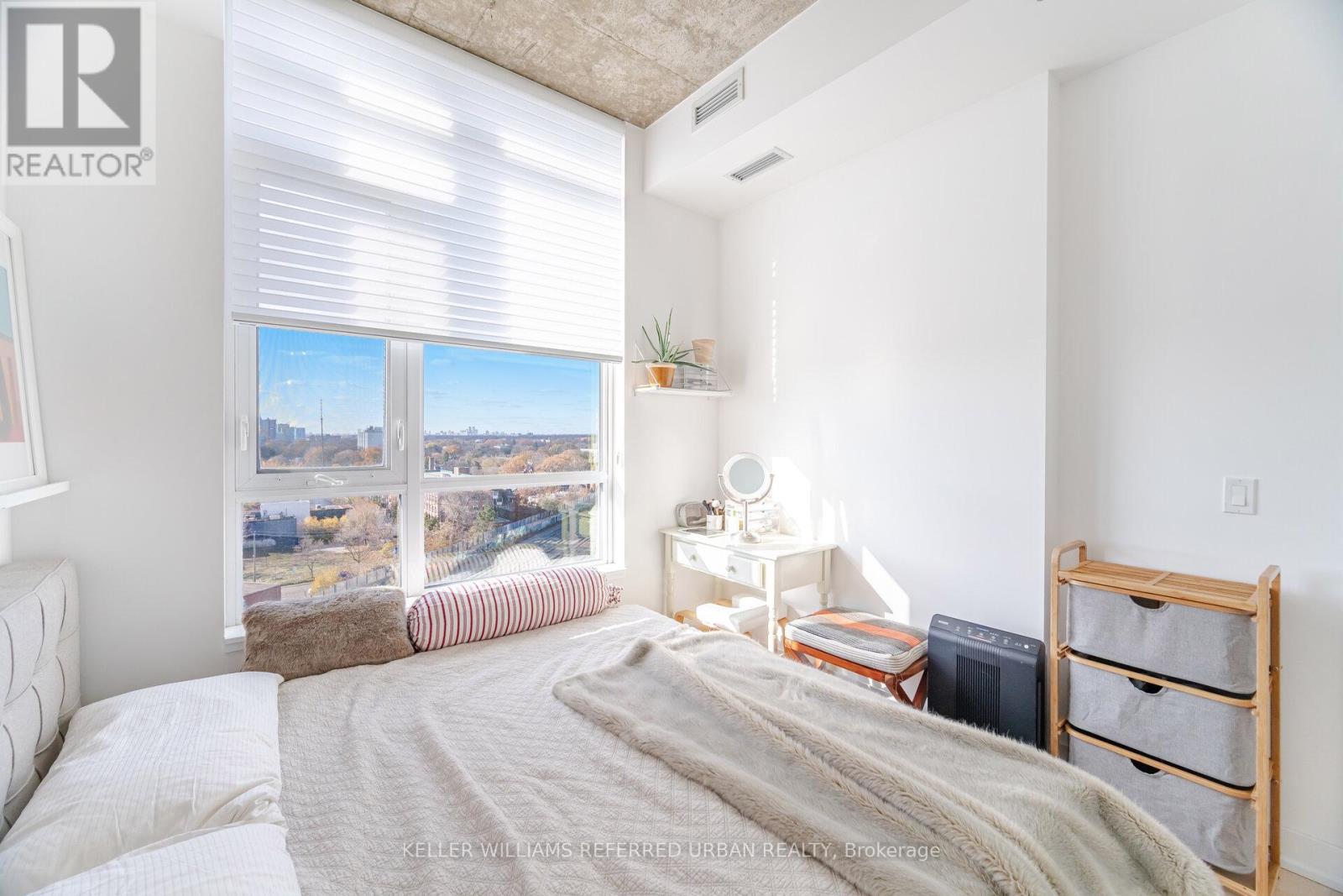 1108 - 20 Minowan Miikan Lane, Toronto, Ontario  M6J 0E5 - Photo 11 - C12567410