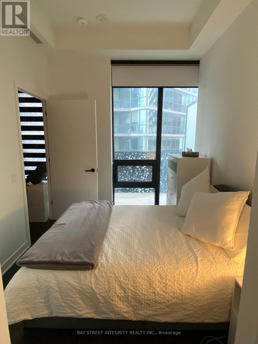 2009 - 55 Charles Street E, Toronto, Ontario  M4Y 1S9 - Photo 15 - C12565256