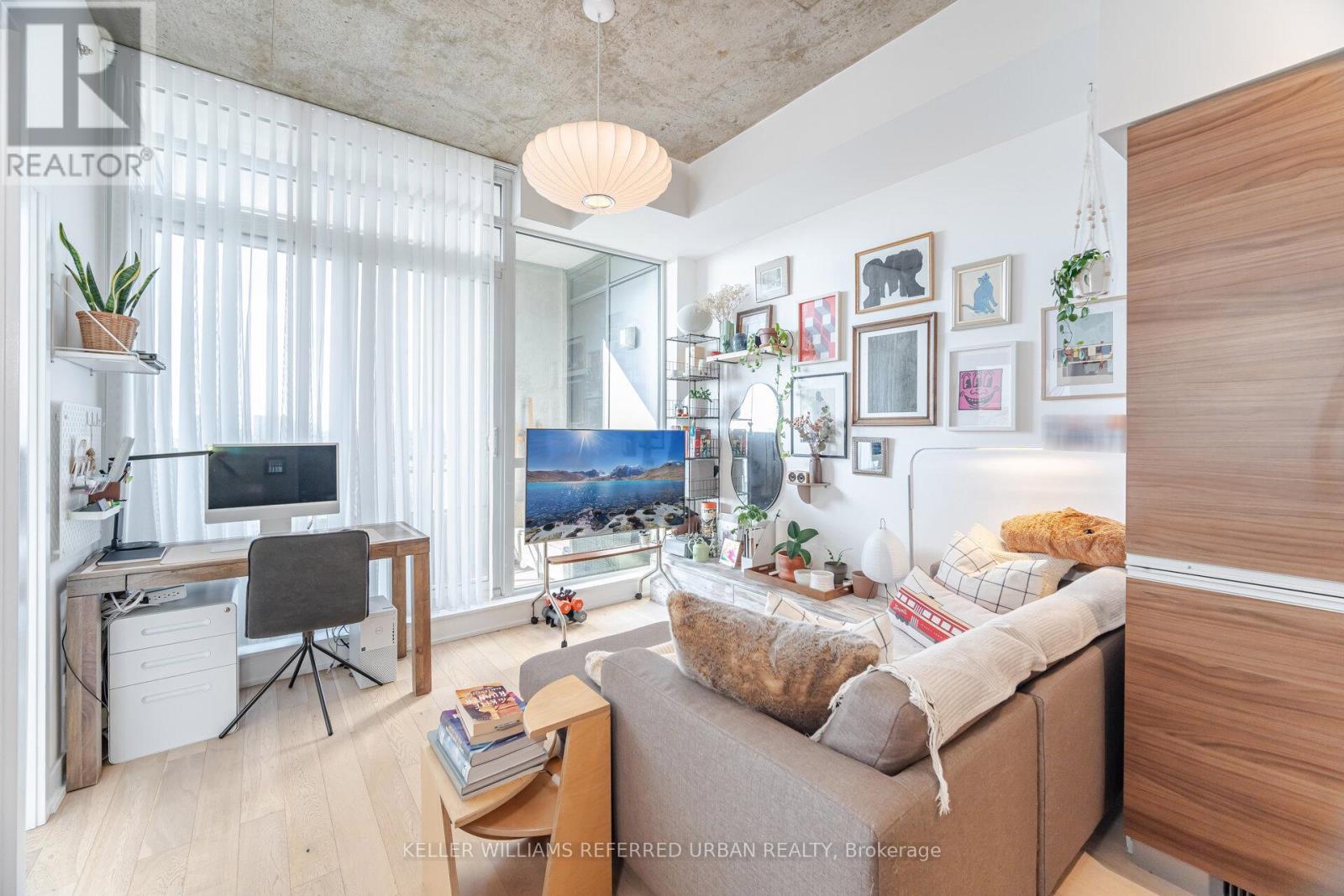 1108 - 20 Minowan Miikan Lane, Toronto, Ontario  M6J 0E5 - Photo 6 - C12567410