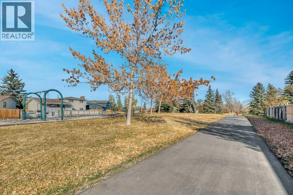 543 Maidstone Drive Ne, Calgary, Alberta  T2A 4B6 - Photo 38 - A2265165