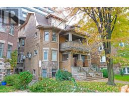 1 - 152 HILTON AVENUE, Toronto, Ontario