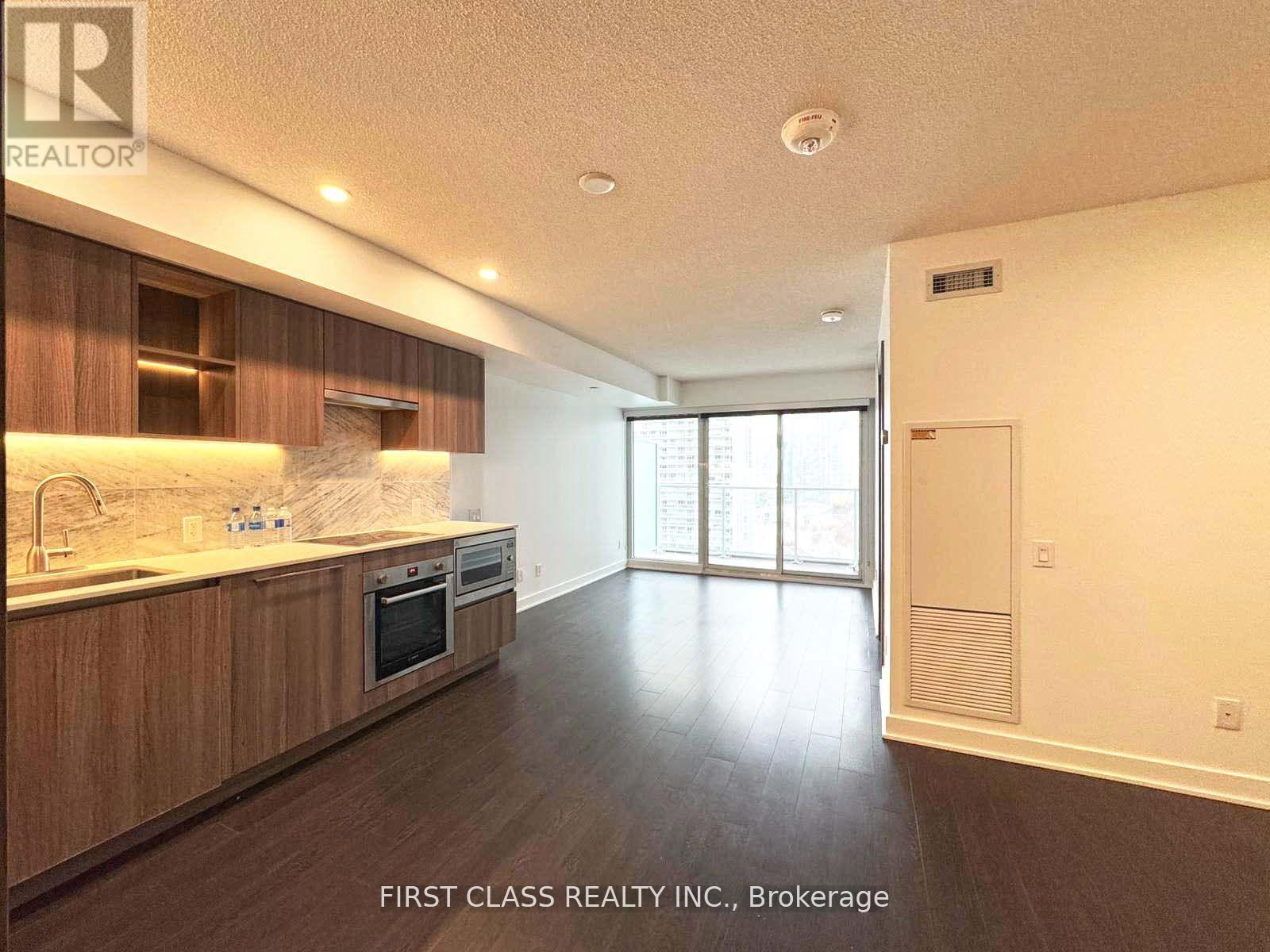 2008 - 19 Bathurst St Street, Toronto, Ontario  M5V 0N2 - Photo 5 - C12568466