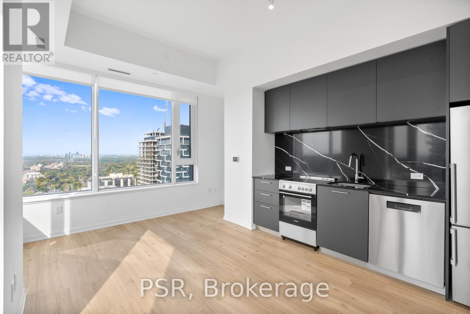 3810 - 101 Roehampton Avenue, Toronto, Ontario  M4P 2W2 - Photo 2 - C12568472