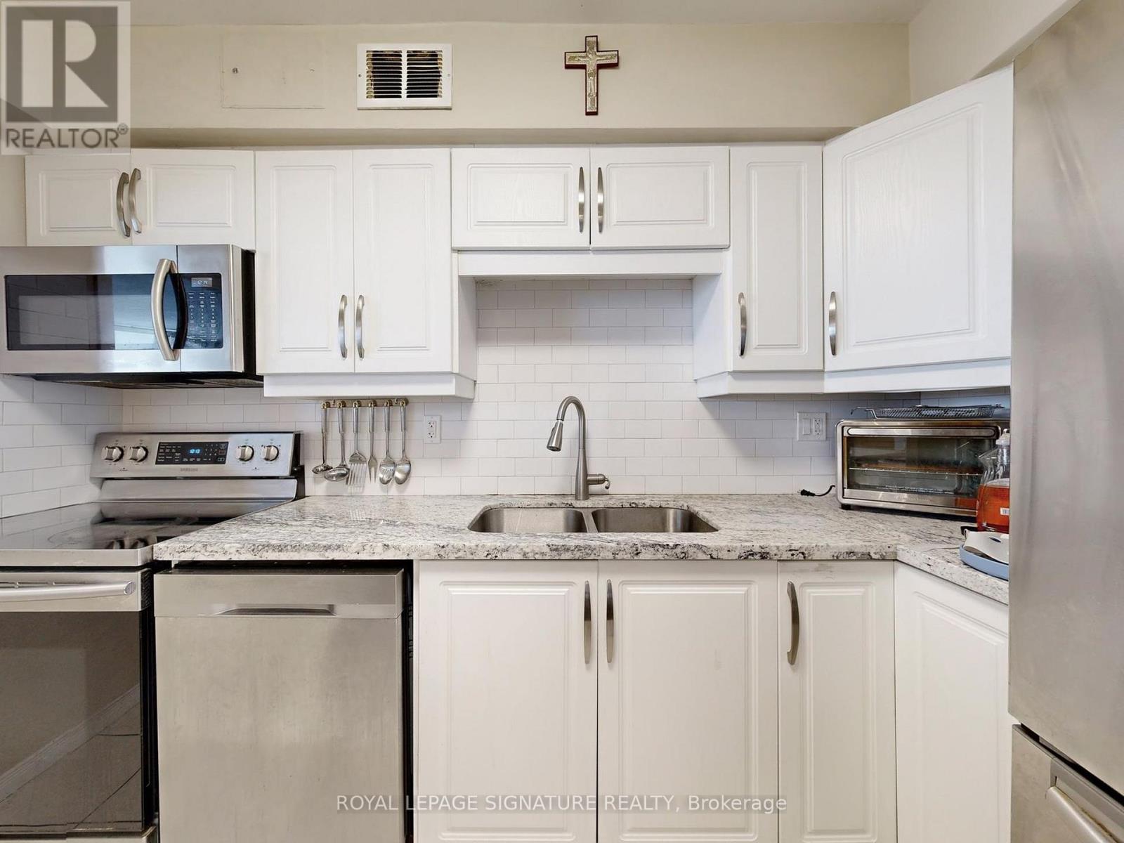 1702 - 1360 York Mills Road, Toronto, Ontario  M3A 2A2 - Photo 13 - C12568476