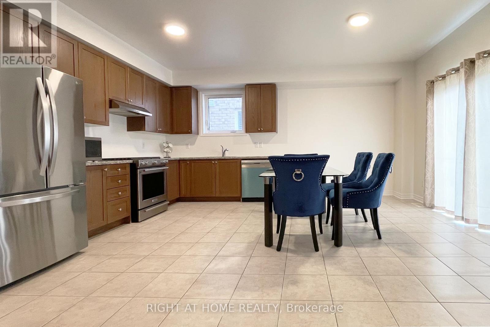 973 Black Cherry Drive, Oshawa, Ontario  L1K 0P2 - Photo 6 - E12568440