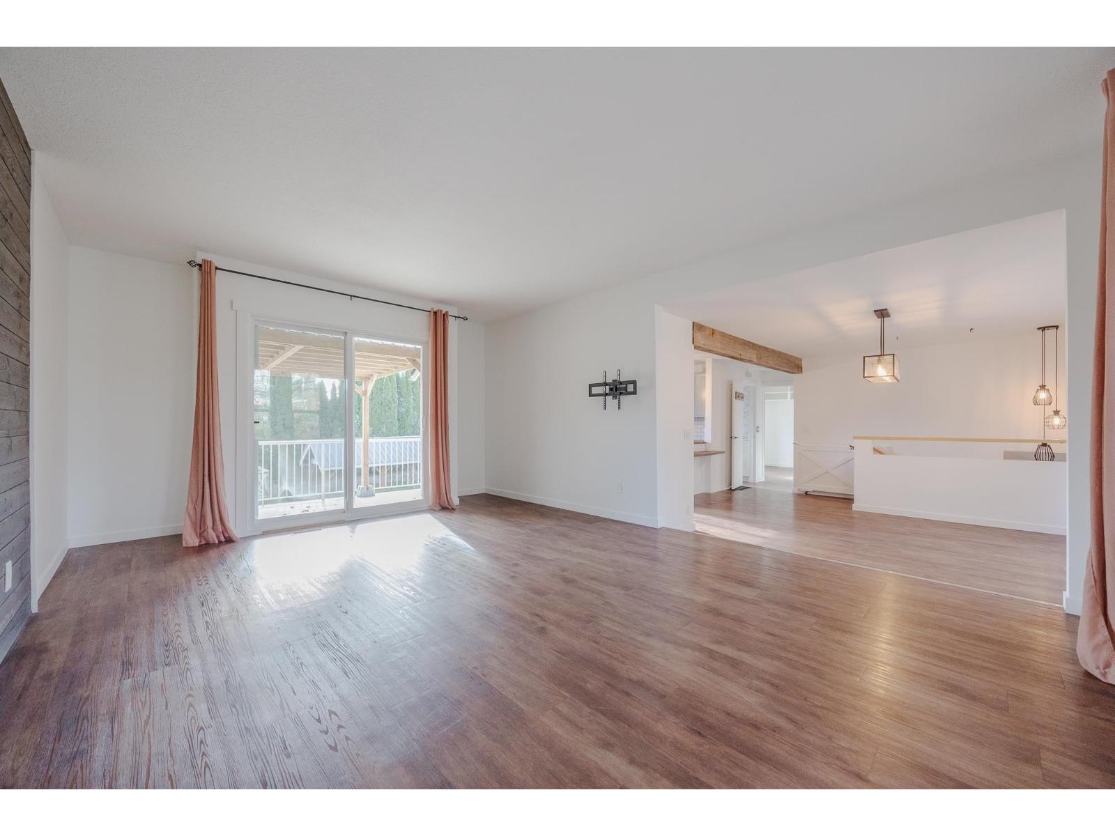 35666 Moore Avenue, Mission, British Columbia  V2V 7L6 - Photo 10 - R3069377