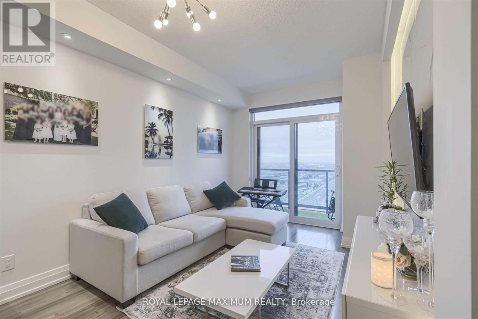 2507 - 3700 Highway 7 Road W, Vaughan, Ontario  L4L 0G8 - Photo 3 - N12568448