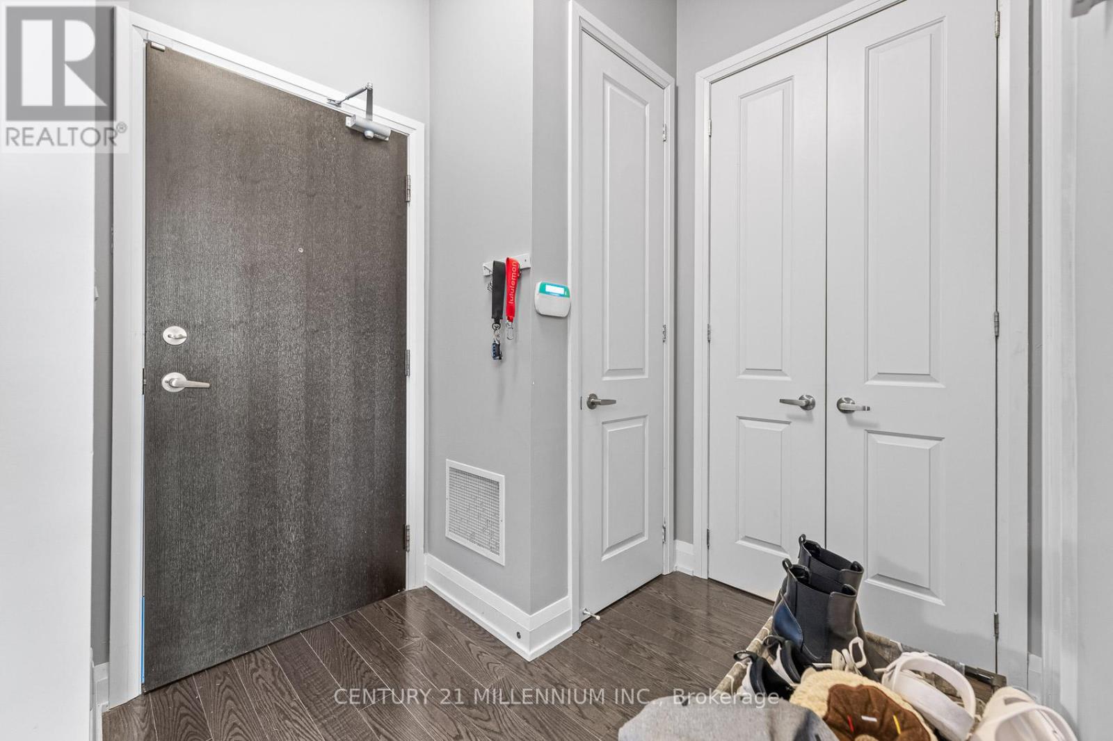 419 - 15277 Yonge Street, Aurora, Ontario  L4G 1Y3 - Photo 4 - N12568470