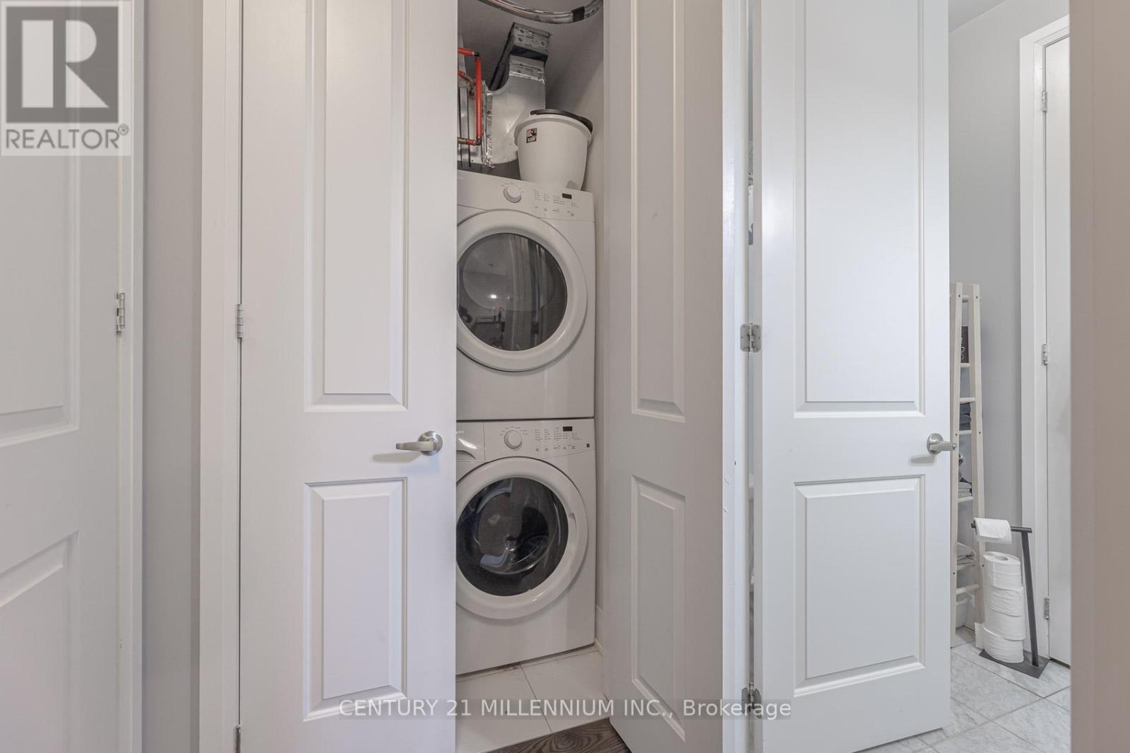 419 - 15277 Yonge Street, Aurora, Ontario  L4G 1Y3 - Photo 5 - N12568470