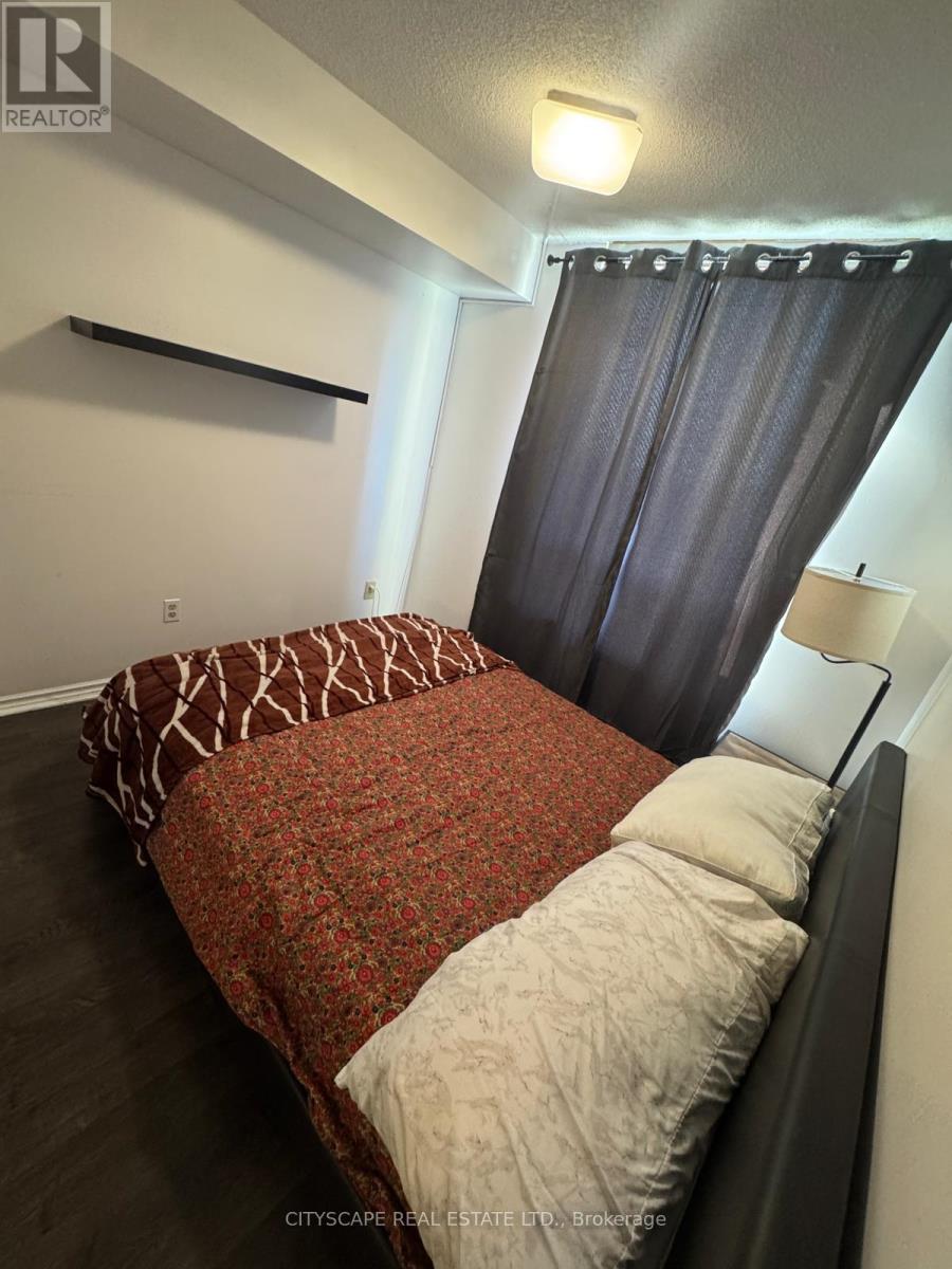 706 - 285 Enfield Place, Mississauga, Ontario  L5B 3Y6 - Photo 7 - W12568436