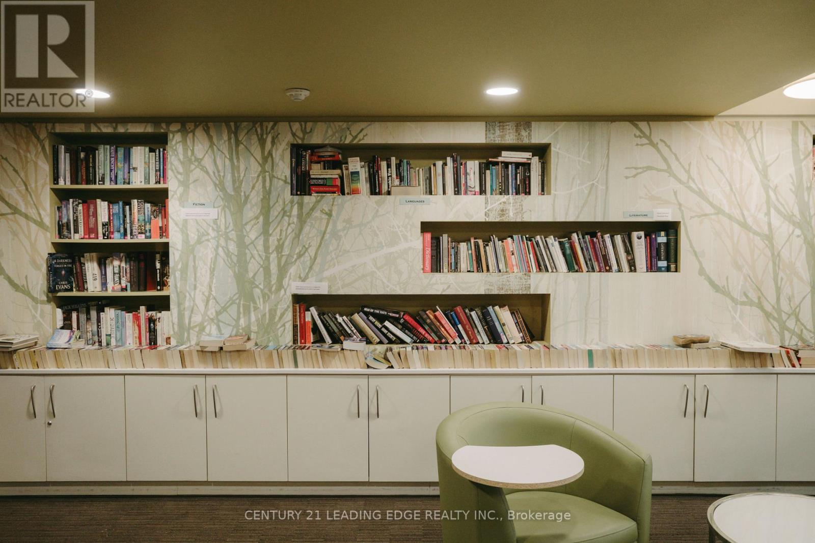 621 - 61 Heintzman Street, Toronto, Ontario  M6P 5A2 - Photo 18 - W12568468