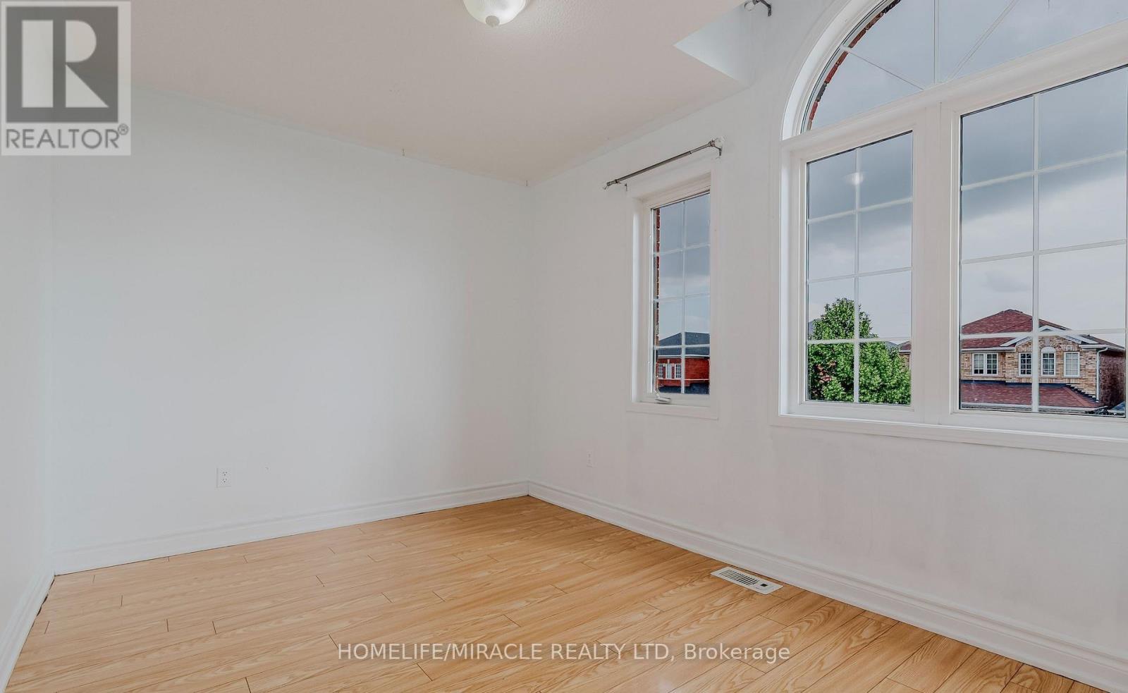 27 Silver Egret Road, Brampton, Ontario  L7A 3P6 - Photo 18 - W12568484