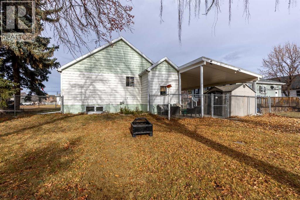 56 E 100 S, Raymond, Alberta  T0K 2S0 - Photo 25 - A2269877