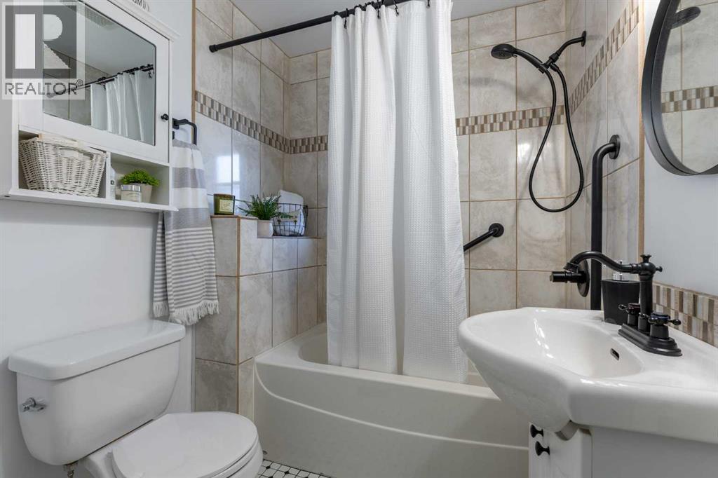 56 E 100 S, Raymond, Alberta  T0K 2S0 - Photo 13 - A2269877