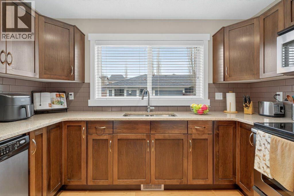 18 West Coach Road Sw, Calgary, Alberta  T3H 0M6 - Photo 8 - A2270985