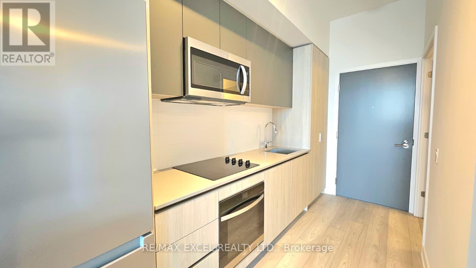 211 - 5858 Yonge Street, Toronto, Ontario  M2M 3T3 - Photo 3 - C12561488