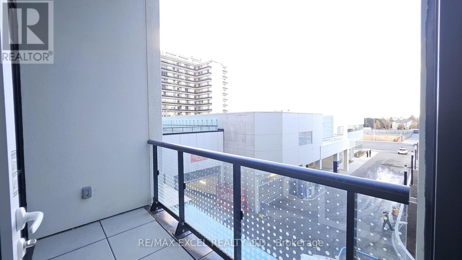 211 - 5858 Yonge Street, Toronto, Ontario  M2M 3T3 - Photo 13 - C12561488
