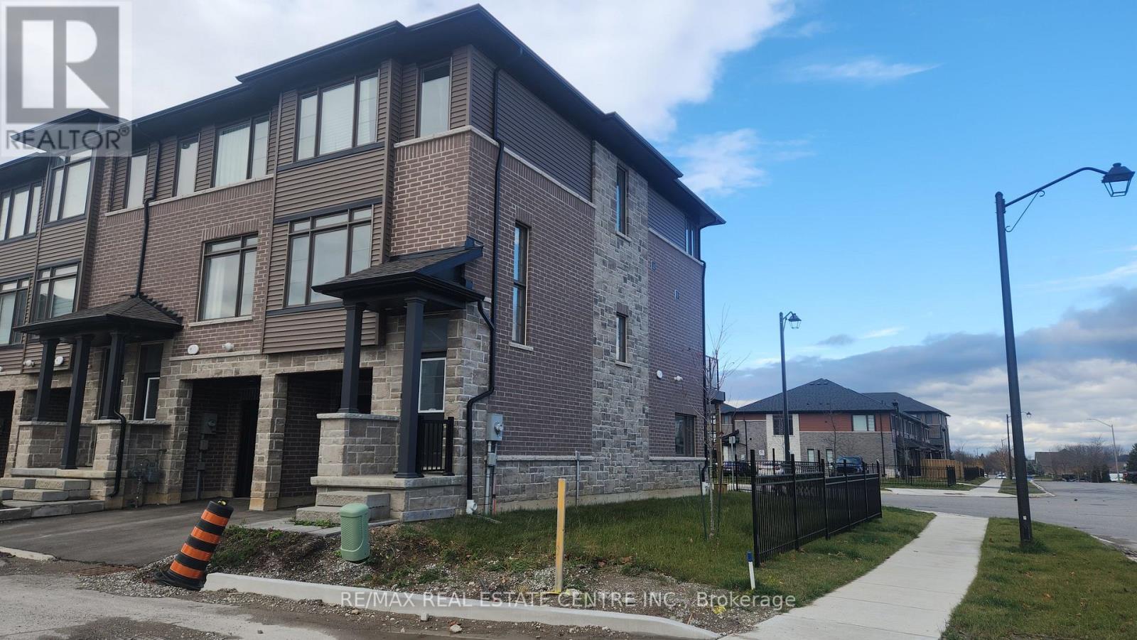 1 - 120 COURT DRIVE, Brant, Ontario