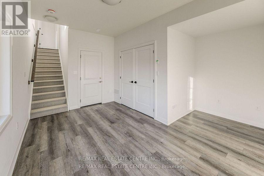 1 - 120 Court Drive, Brant, Ontario  N3L 4G7 - Photo 29 - X12568426