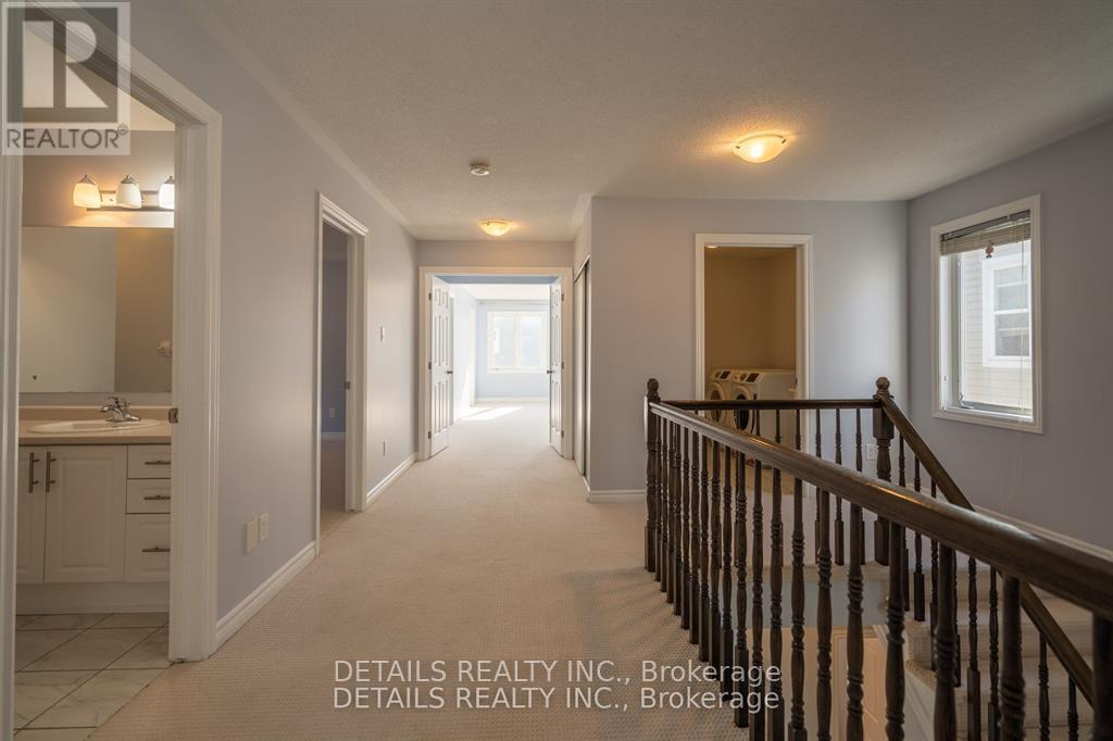 303 Bobolink Ridge, Ottawa, Ontario  K2V 0B1 - Photo 14 - X12568500