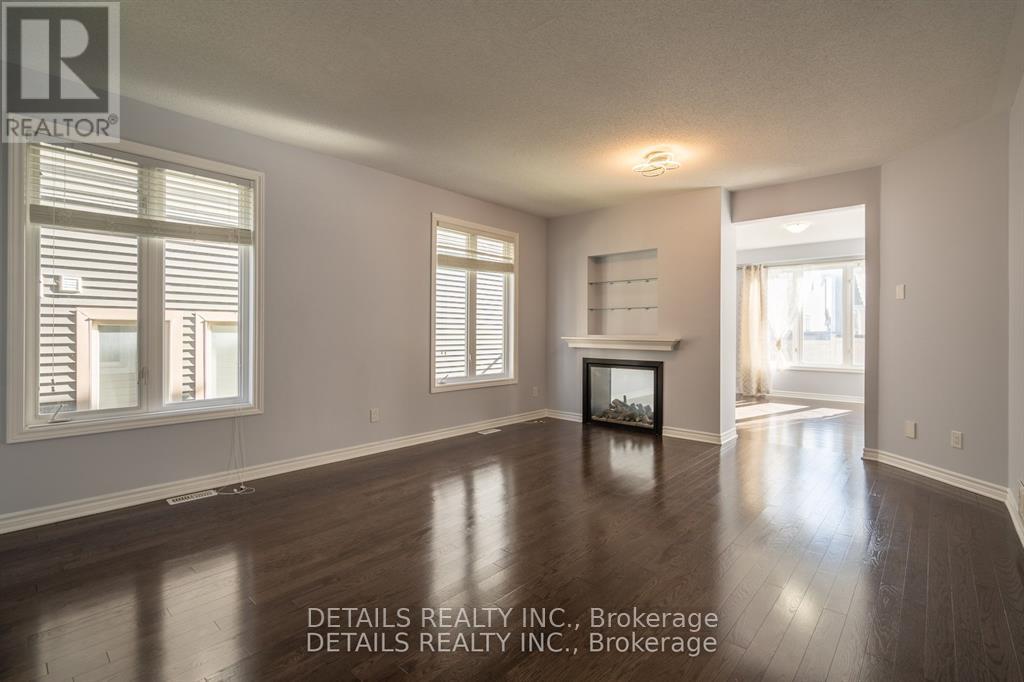 303 Bobolink Ridge, Ottawa, Ontario  K2V 0B1 - Photo 4 - X12568500