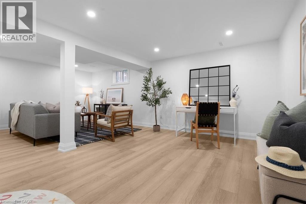 15 Mellenby Street, Hamilton, Ontario  L8J 1E6 - Photo 28 - 40789919