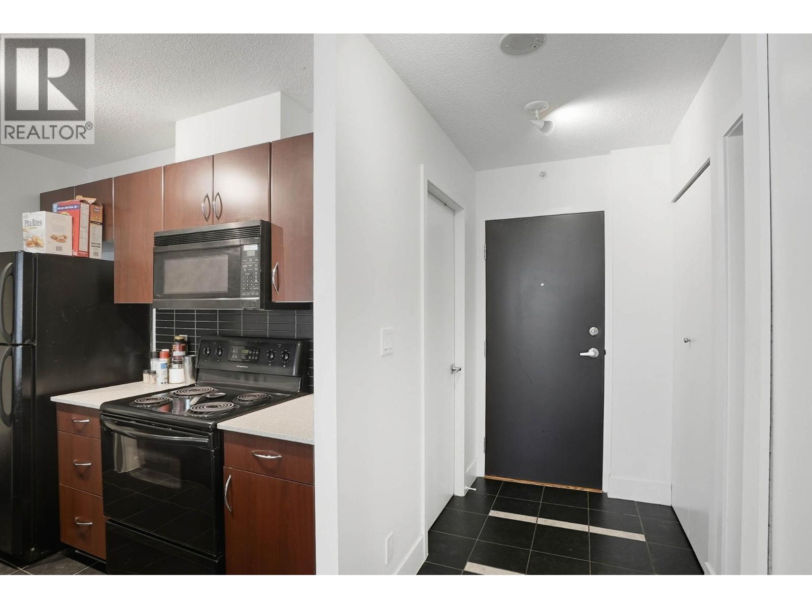 602 933 Hornby Street, Vancouver, British Columbia  V6Z 3G4 - Photo 10 - R3069428