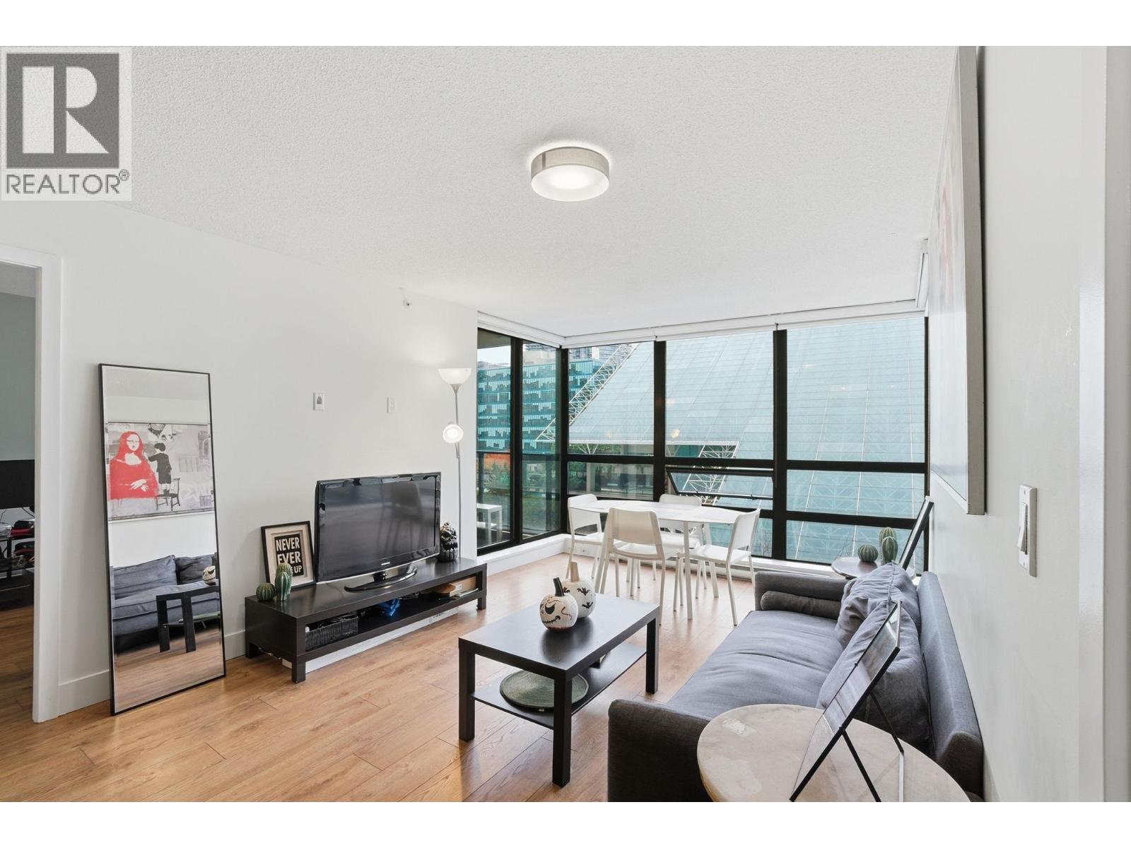 602 933 Hornby Street, Vancouver, British Columbia  V6Z 3G4 - Photo 8 - R3069428