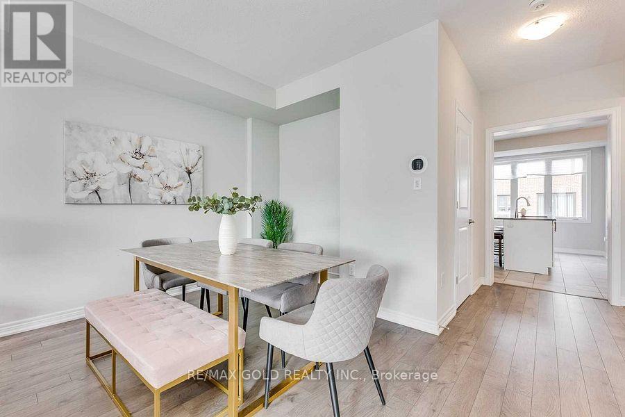 47 Rapids Lane, Hamilton, Ontario  L8K 0A4 - Photo 11 - X12566564