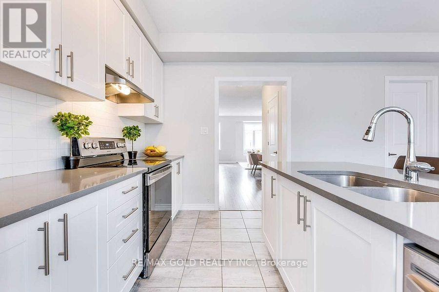 47 Rapids Lane, Hamilton, Ontario  L8K 0A4 - Photo 21 - X12566564