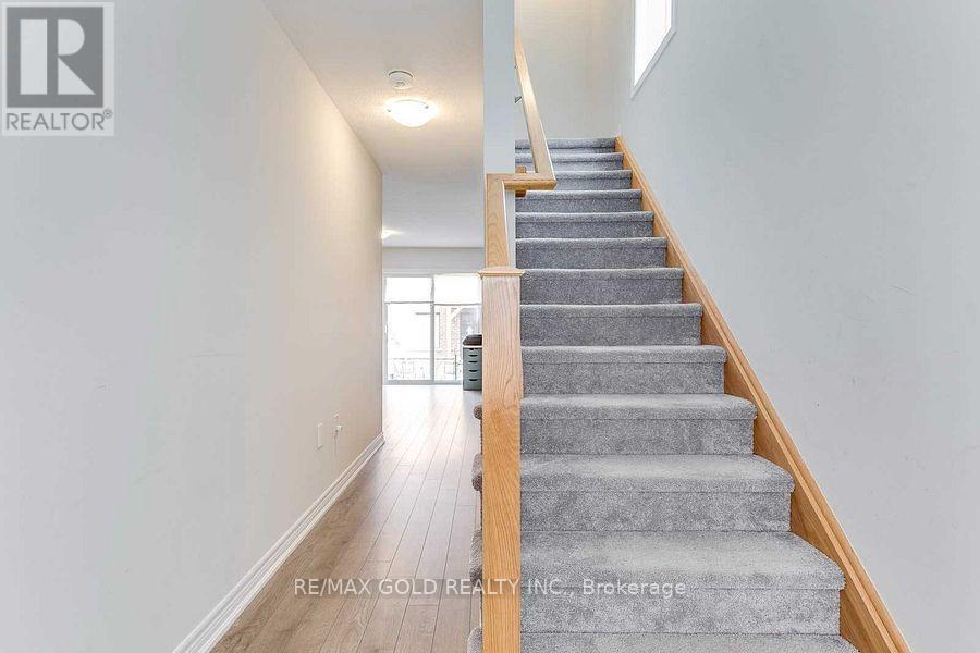 47 Rapids Lane, Hamilton, Ontario  L8K 0A4 - Photo 9 - X12566564