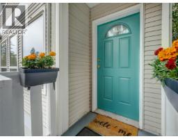 2436 Otter Point Rd Broomhill