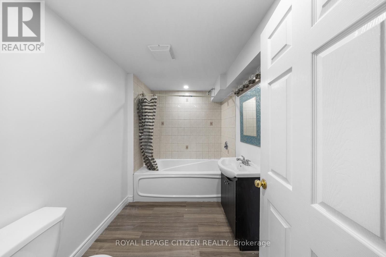 116 Ducatel Crescent, Ajax, Ontario  L1T 3B1 - Photo 13 - E12568508