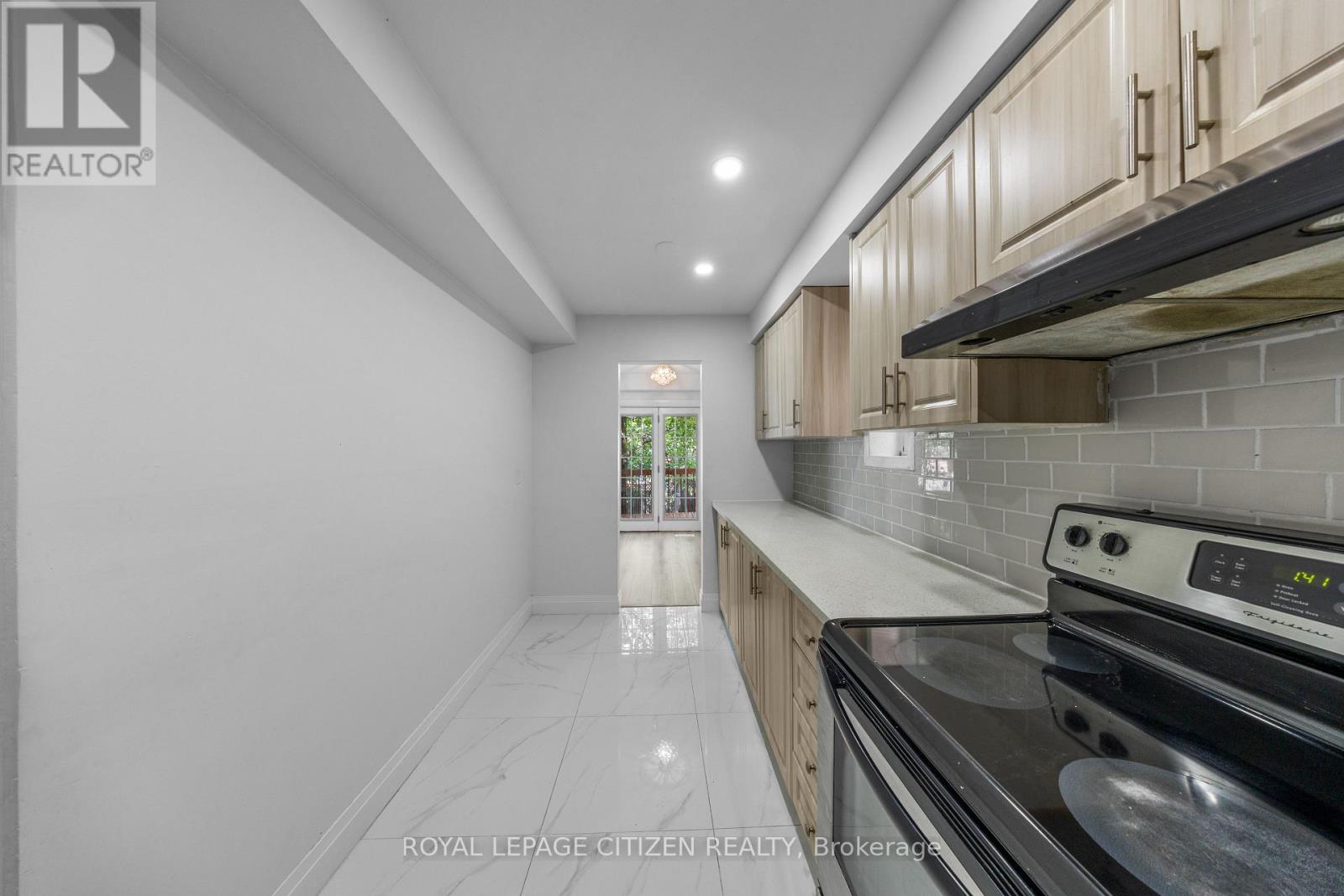 116 Ducatel Crescent, Ajax, Ontario  L1T 3B1 - Photo 4 - E12568508