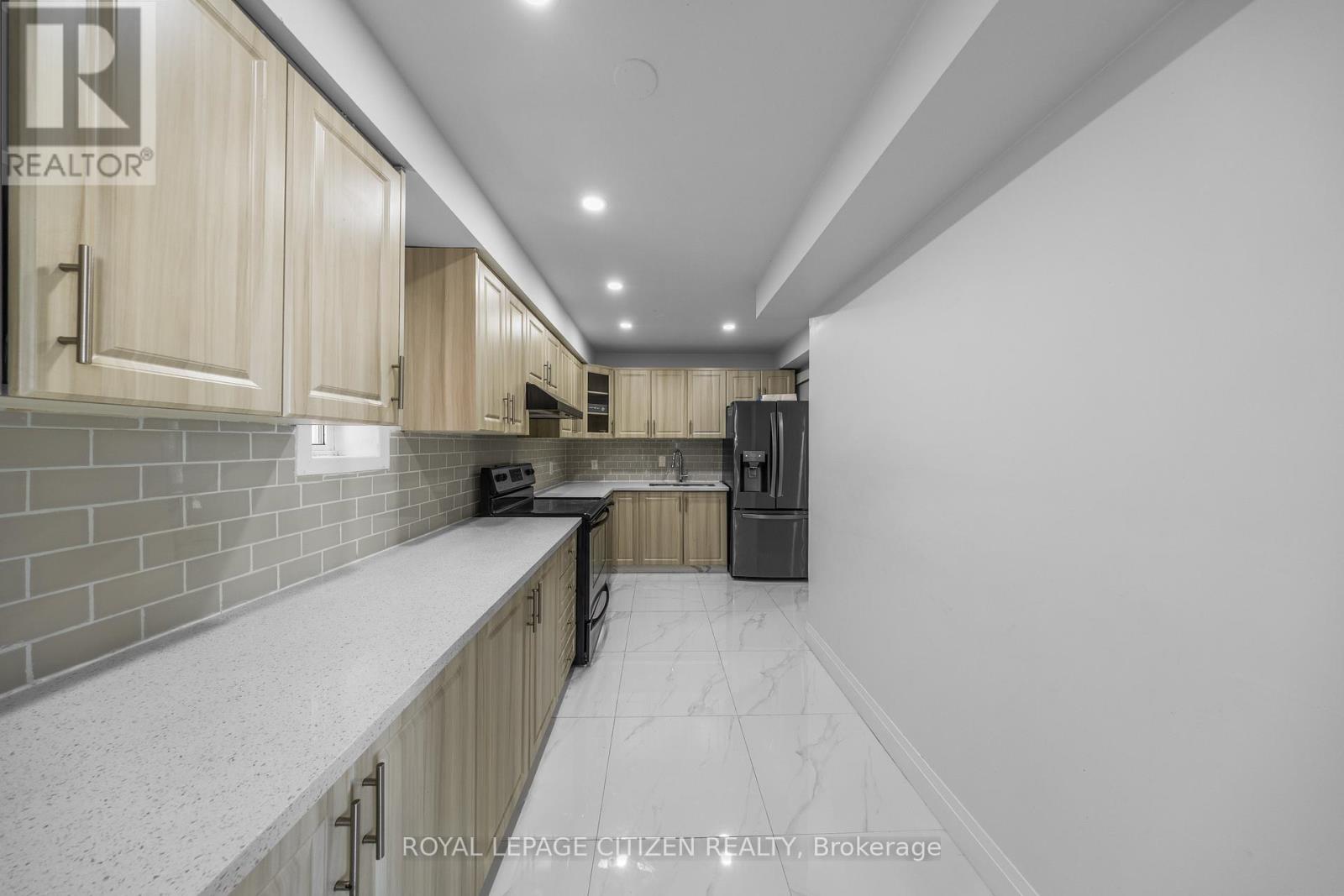 116 Ducatel Crescent, Ajax, Ontario  L1T 3B1 - Photo 5 - E12568508