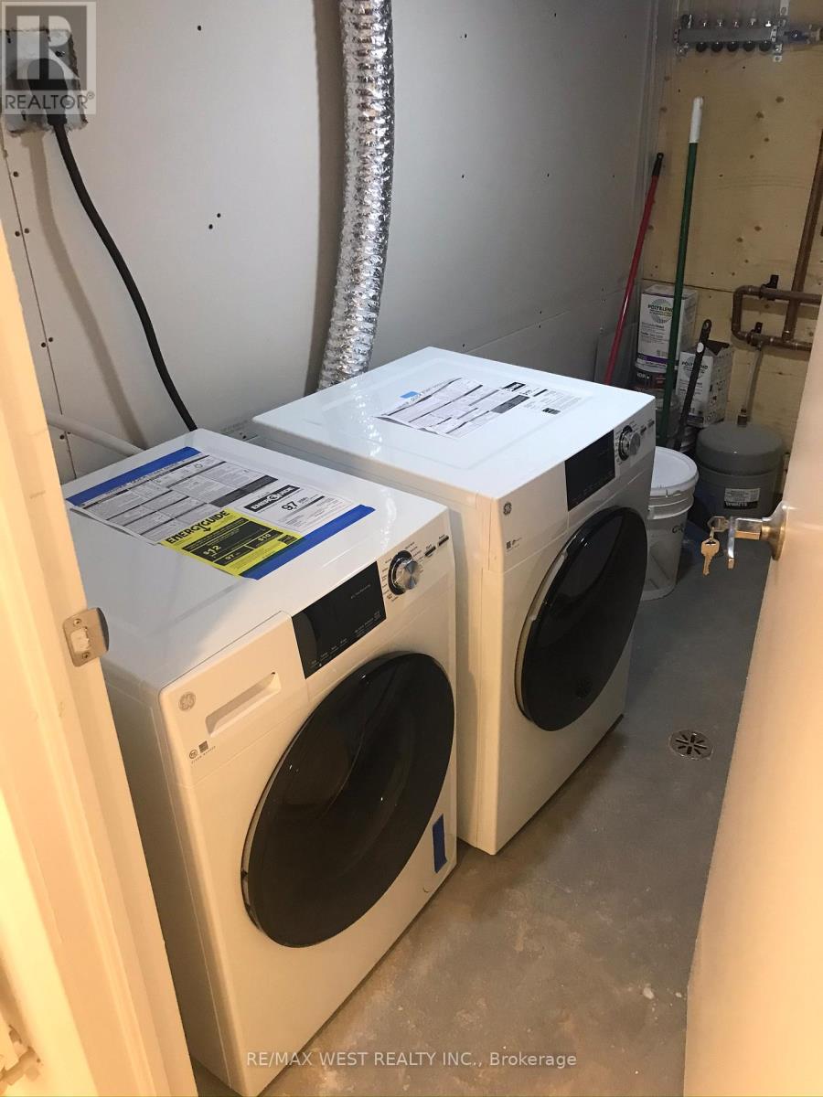 Lower - 129 Curzon Street, Toronto, Ontario  M4M 3B3 - Photo 10 - E12568526