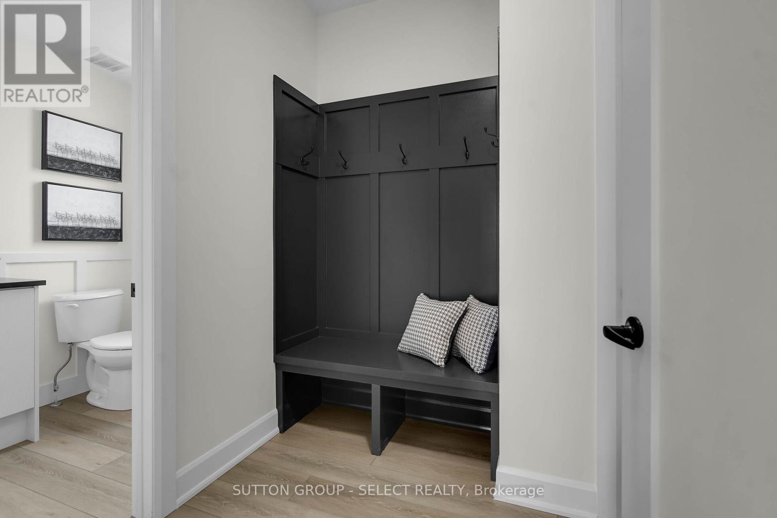 Photo 40 of 41 for 42 Lucas Road E