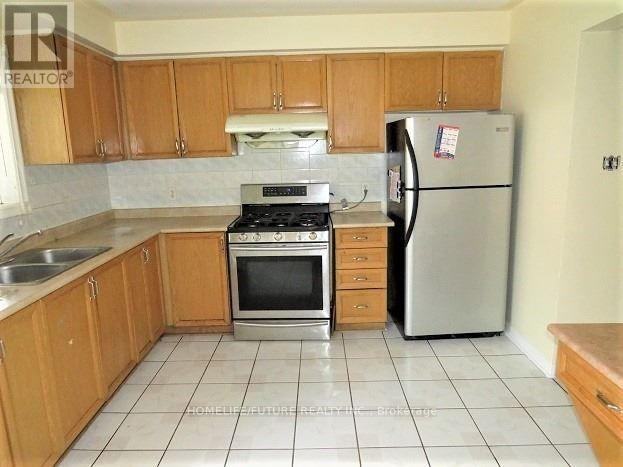 105 Kruger Road, Markham, Ontario  L3S 3Y7 - Photo 4 - N12568518