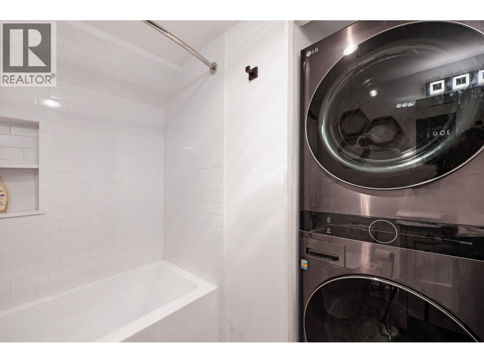 105 2 Renaissance Square, New Westminster, British Columbia  V3M 6K3 - Photo 20 - R3069337