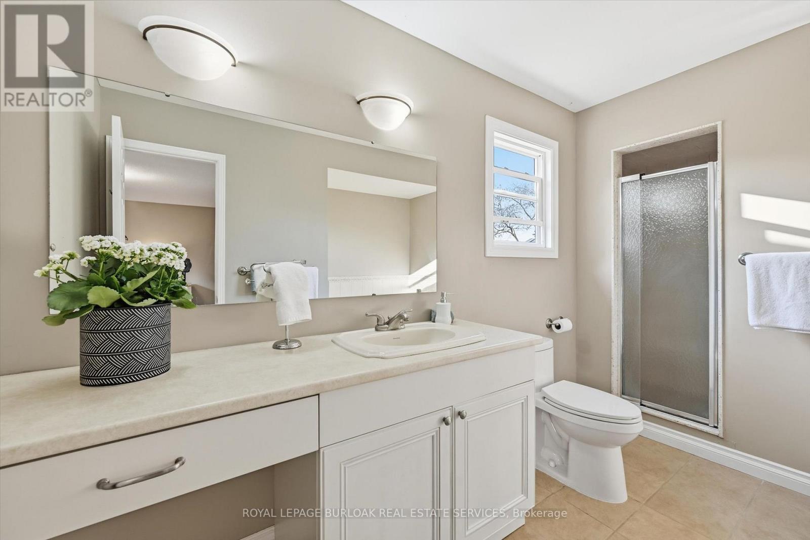 38 - 5255 Lakeshore Road, Burlington, Ontario L7L 5X8 - Photo 32 - W12568490