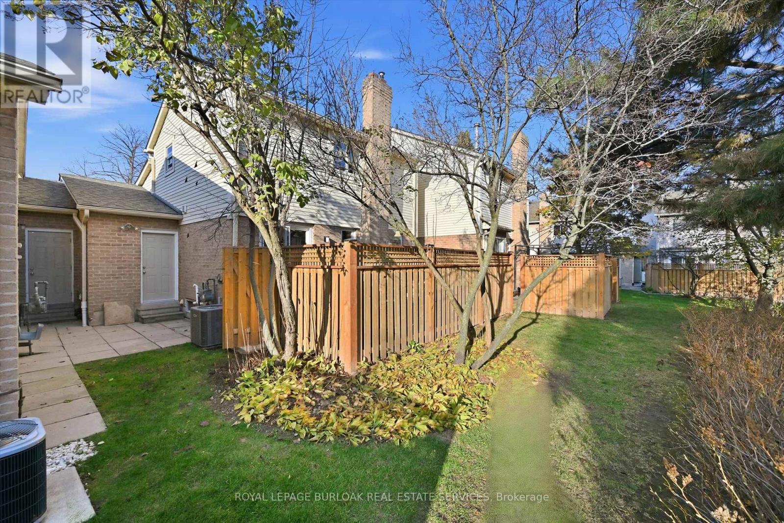 38 - 5255 Lakeshore Road, Burlington, Ontario L7L 5X8 - Photo 50 - W12568490