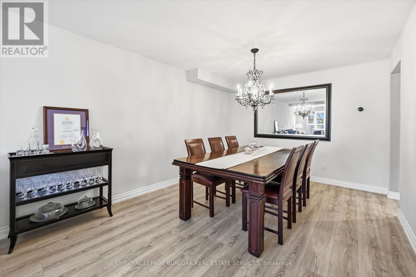 38 - 5255 Lakeshore Road, Burlington, Ontario L7L 5X8 - Photo 9 - W12568490