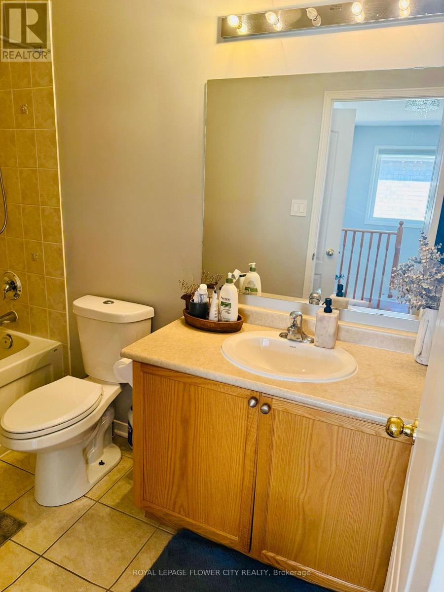 6 Hollingsworth Circle, Brampton, Ontario L7A 3X7 - Photo 17 - W12568502