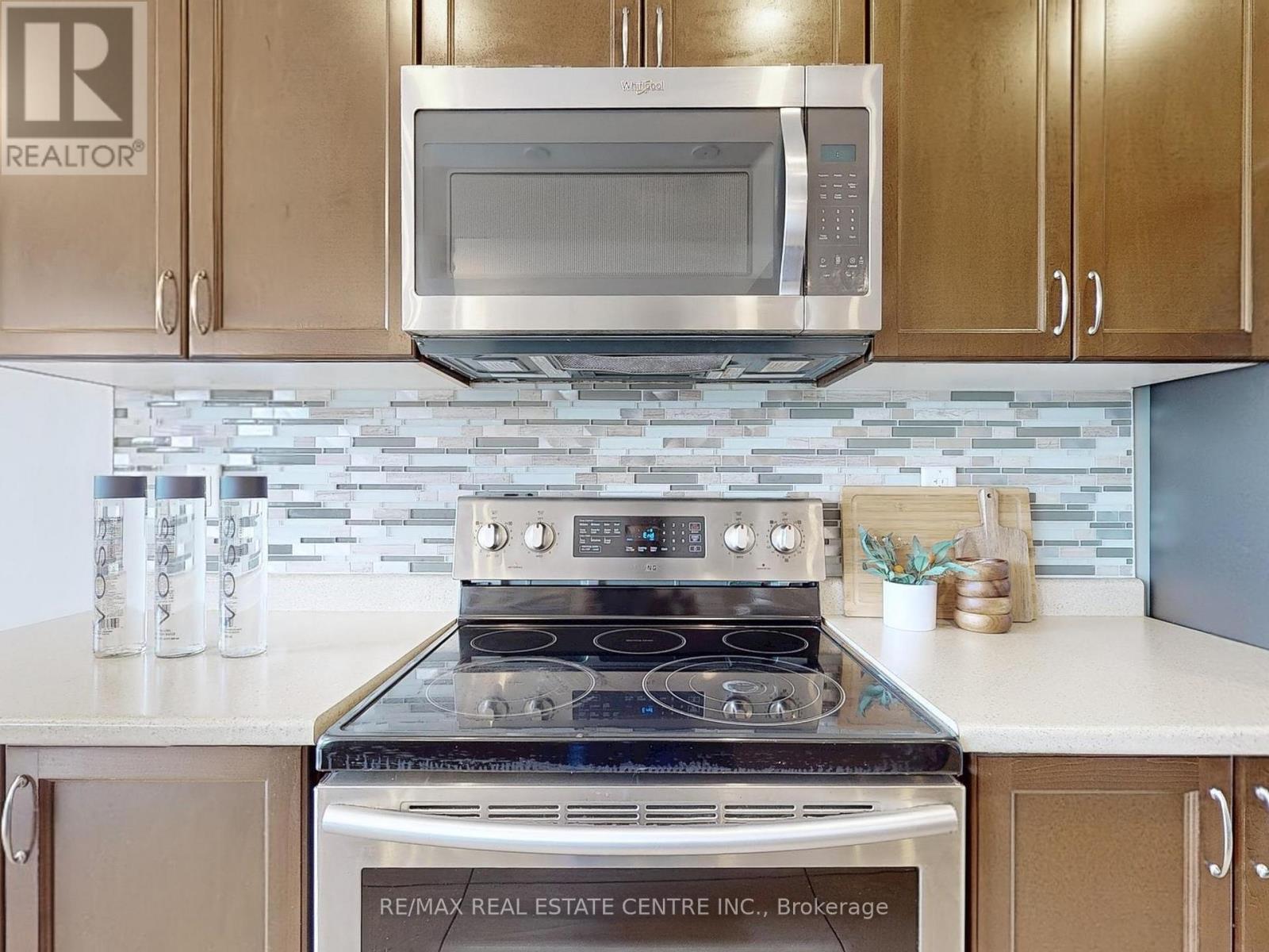 1538 Clitherow Street, Milton, Ontario L9E 0B1 - Photo 15 - W12568520