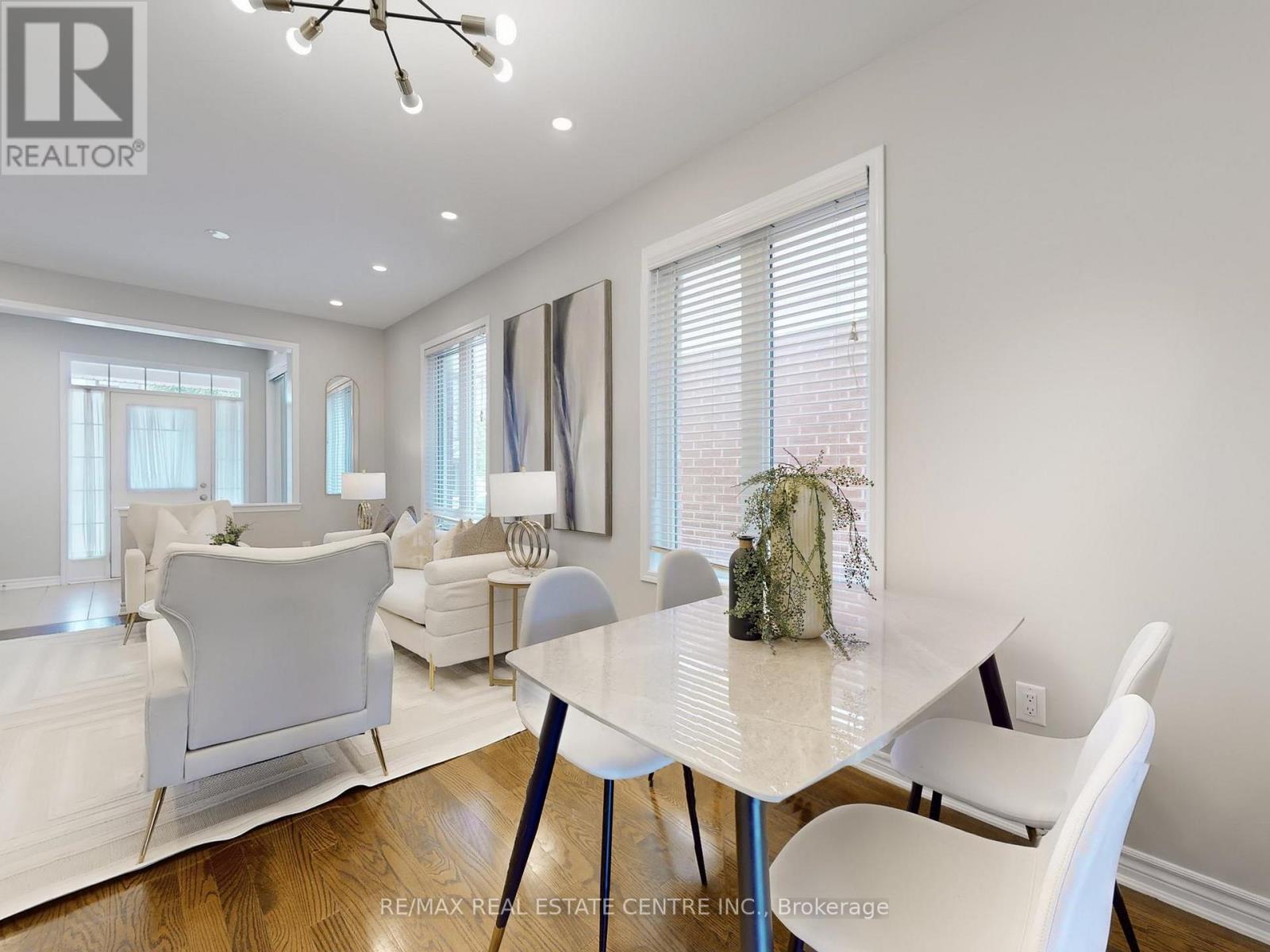 1538 Clitherow Street, Milton, Ontario L9E 0B1 - Photo 8 - W12568520