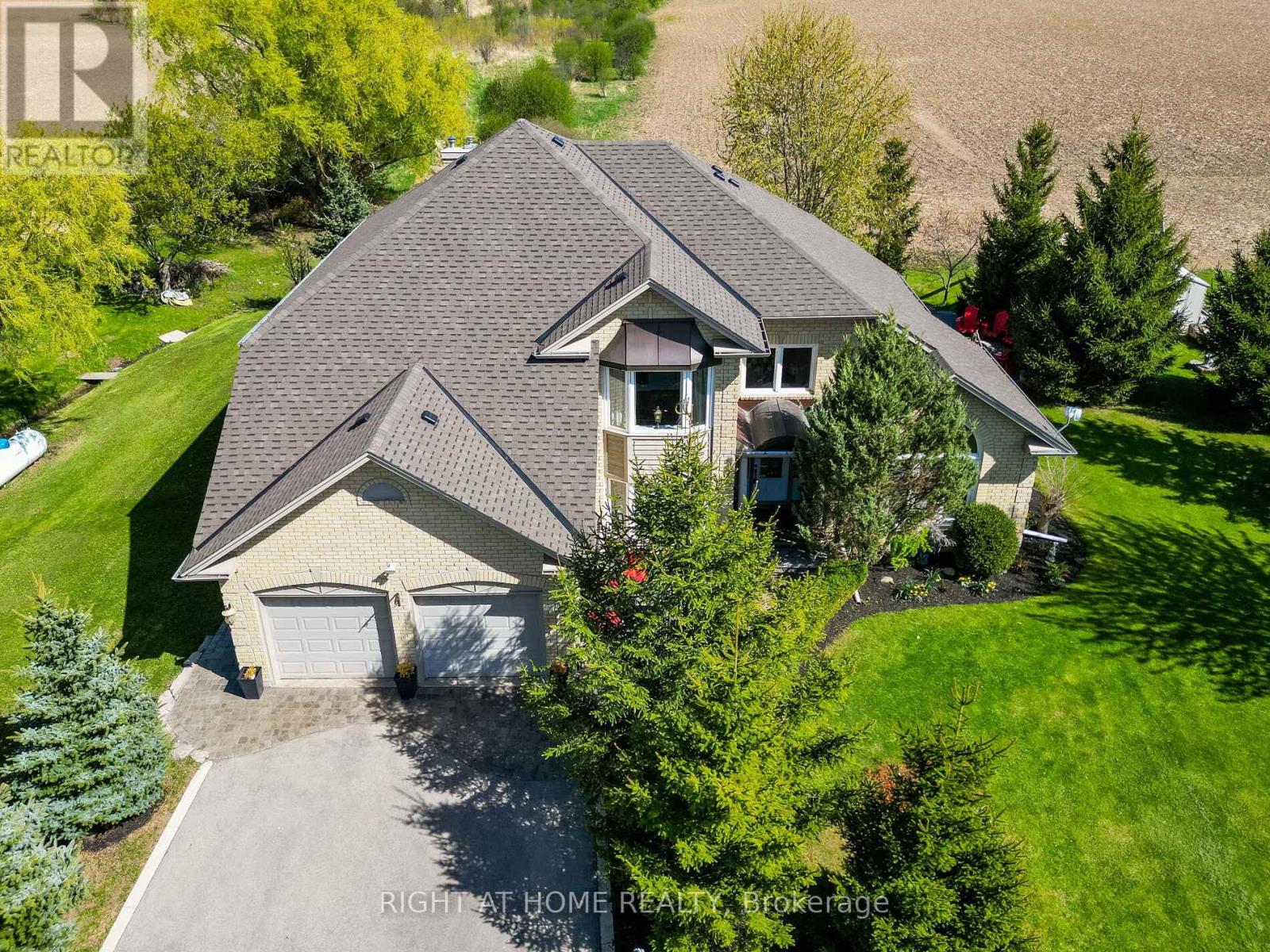 13250 Tenth Side Road, Halton Hills, Ontario  L7G 4S5 - Photo 4 - W12475044