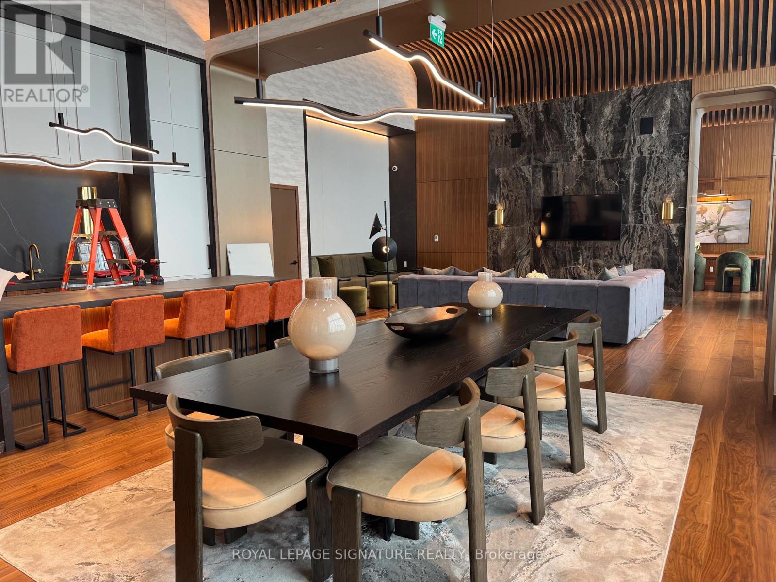 1802 - 3240 William Coltson Avenue, Oakville, Ontario L6H 8C8 - Photo 28 - W12566548