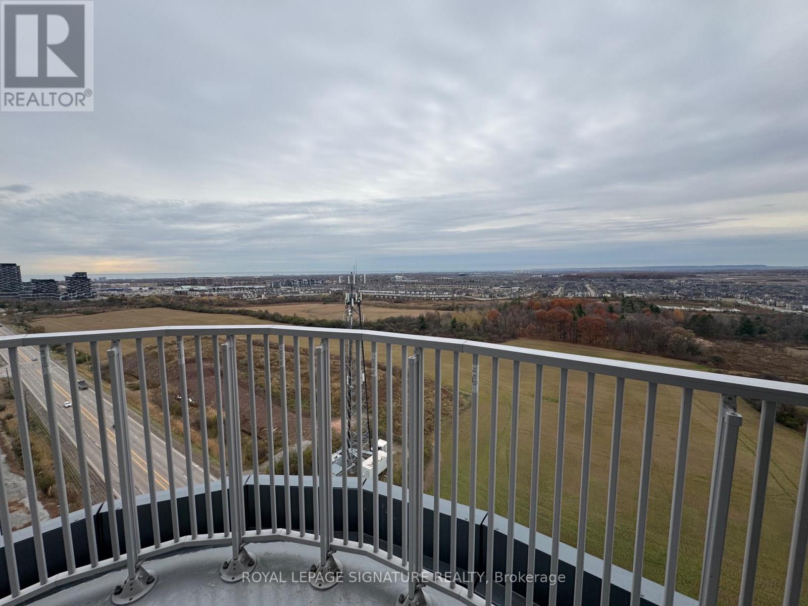 1802 - 3240 William Coltson Avenue, Oakville, Ontario L6H 8C8 - Photo 18 - W12566548