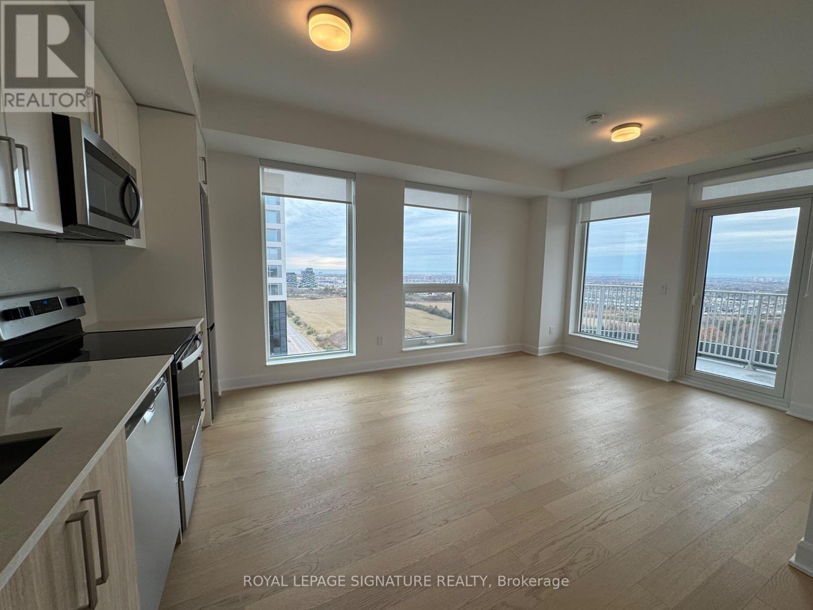 1802 - 3240 William Coltson Avenue, Oakville, Ontario L6H 8C8 - Photo 7 - W12566548