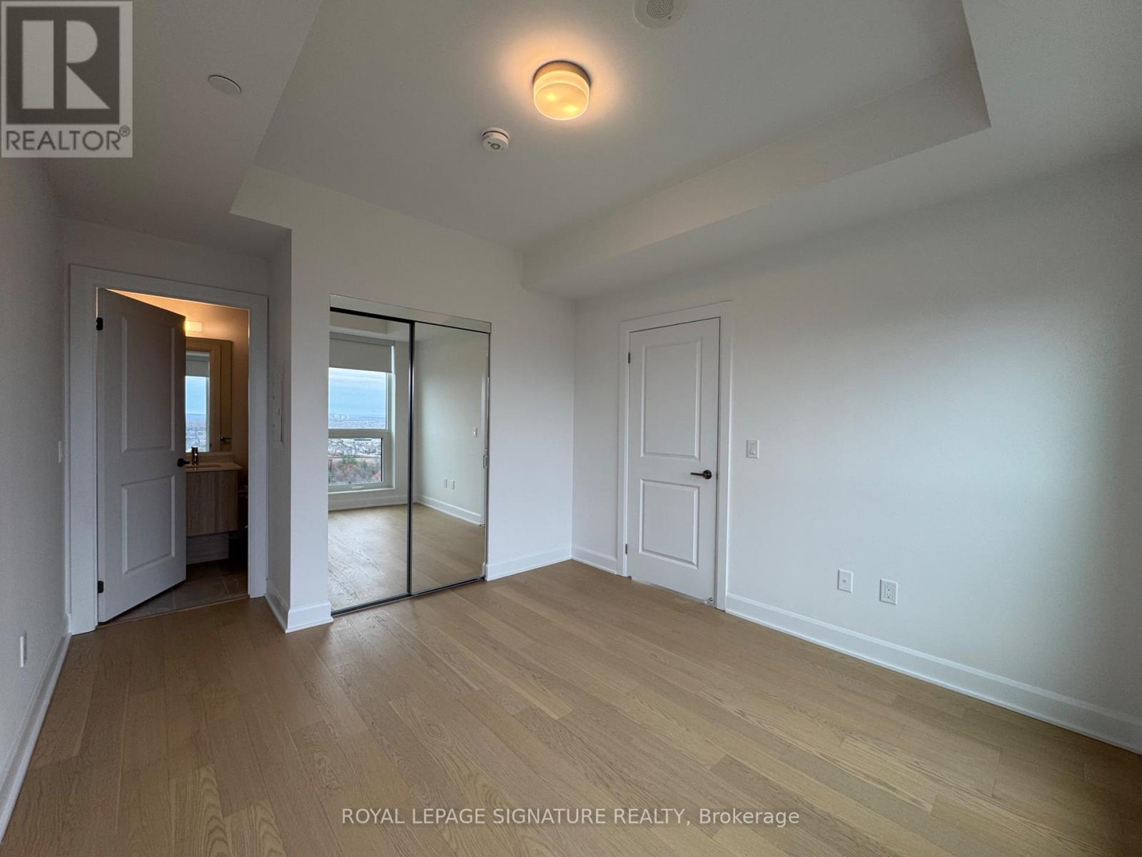 1802 - 3240 William Coltson Avenue, Oakville, Ontario L6H 8C8 - Photo 16 - W12566548